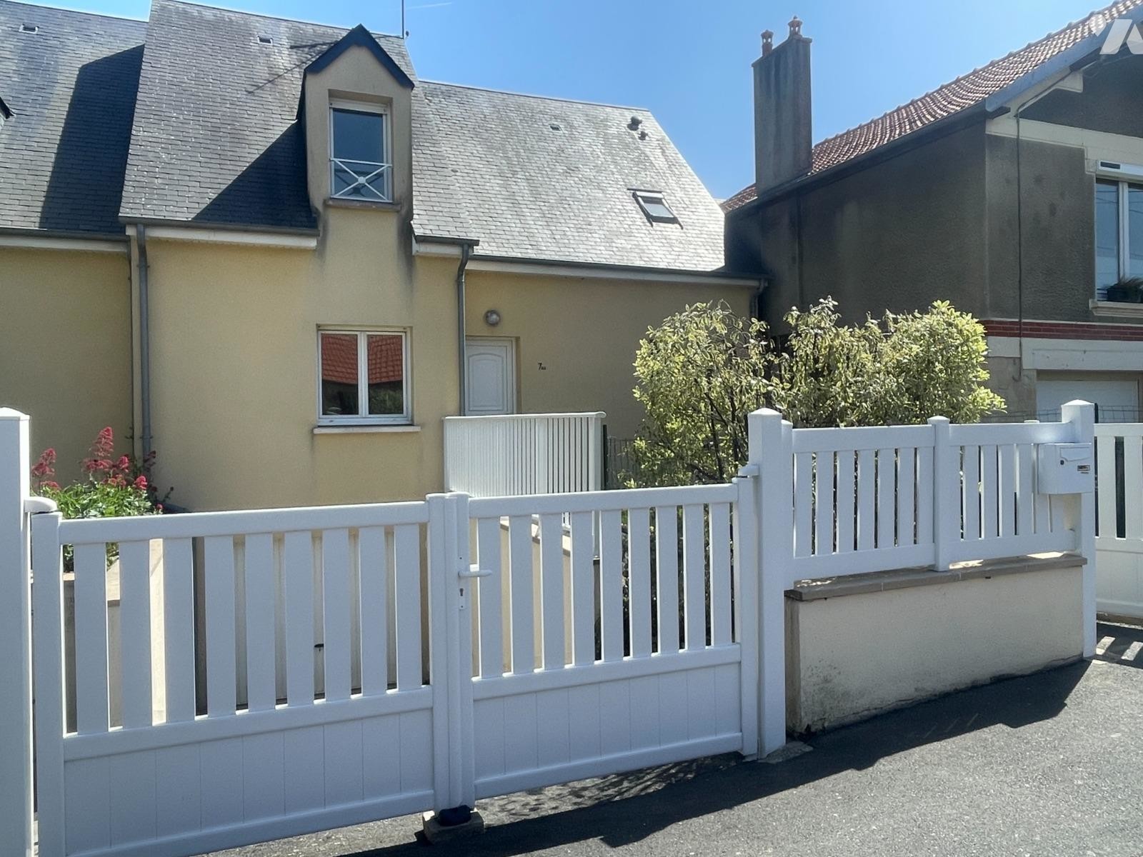 Maison 6 pièces 100 m² · à Caen · 100 m² · 290 000 €