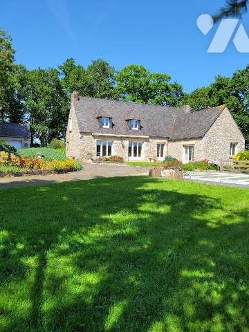 Maison 9 pièces 210 m² · à Dinan · 210 m² · 860 000 €