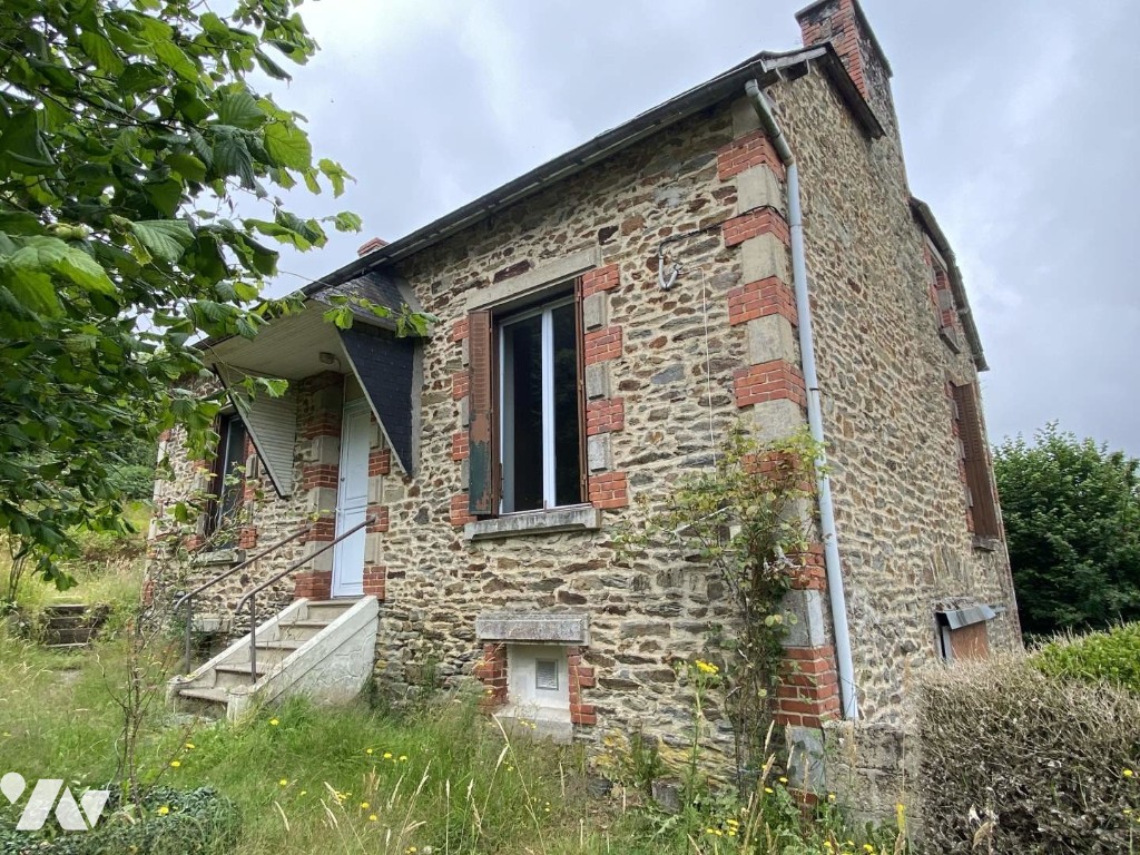 Maison 5 pièces 112 m² · à La Chèze · 112 m² · 85 000 €