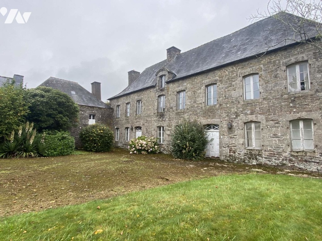 Maison 8 pièces 200 m² · à Loudéac · 200 m² · 210 000 €