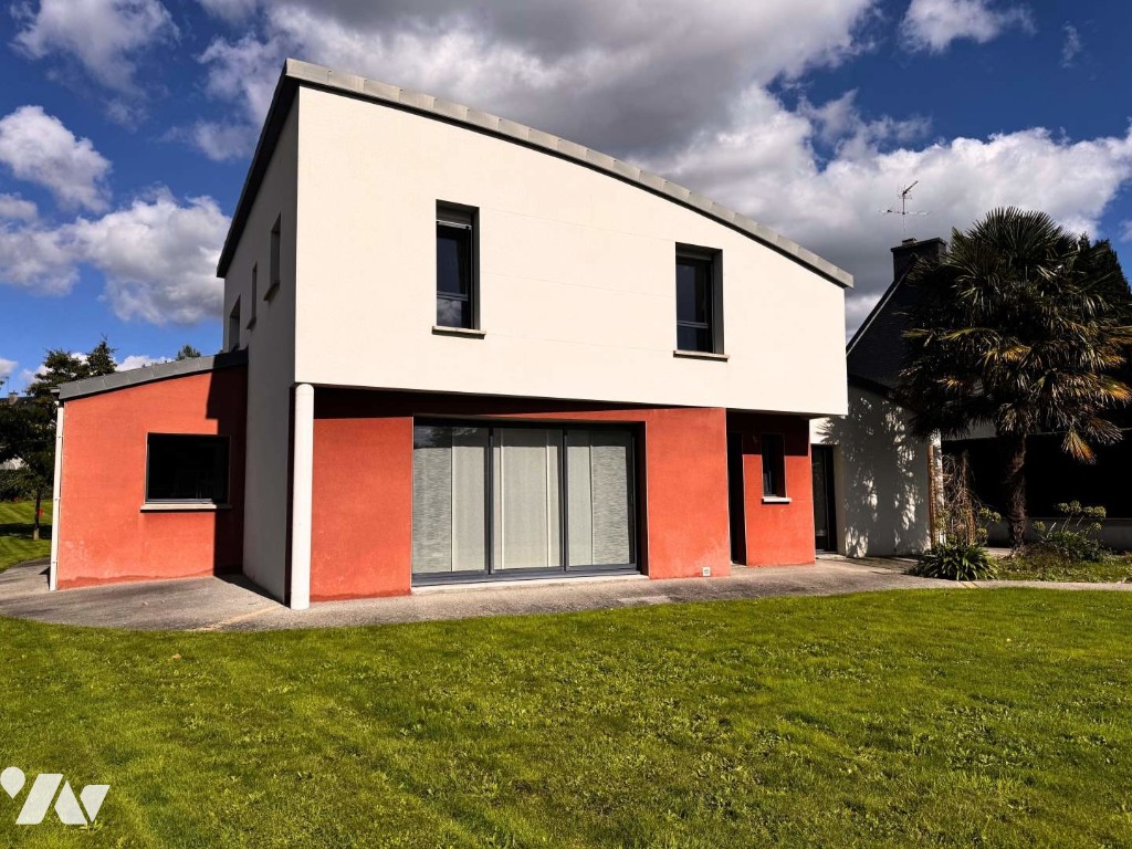 Maison 7 pièces 176 m² · à Loudéac · 176 m² · 350 000 €