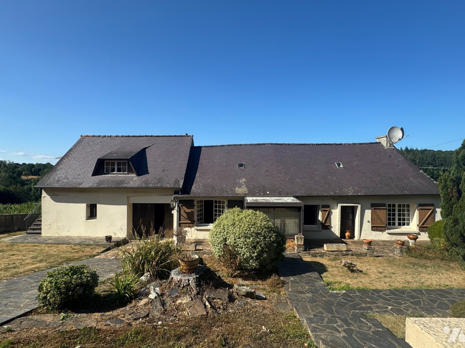 Maison 6 pièces 100 m² · à Allineuc · 100 m² · 110 000 €