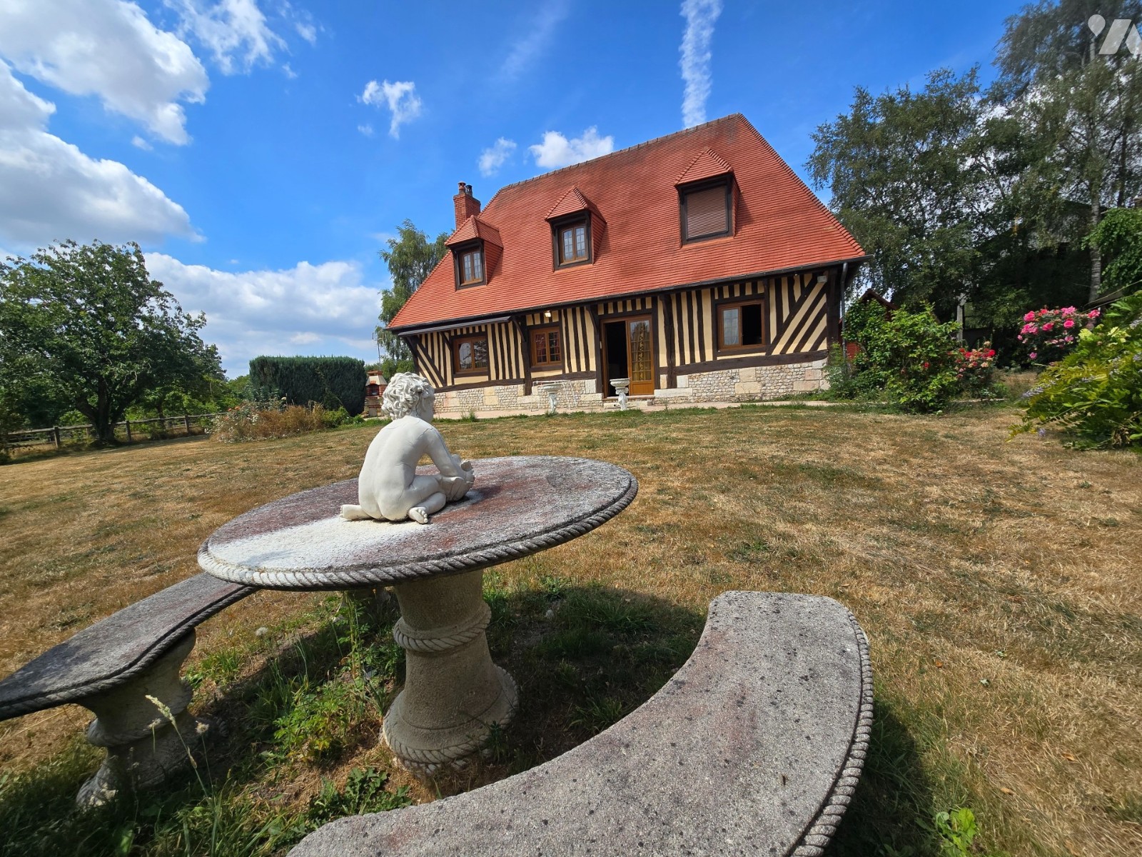 Maison 6 pièces 209 m² · à Pont-Audemer · 209 m² · 300 000 €