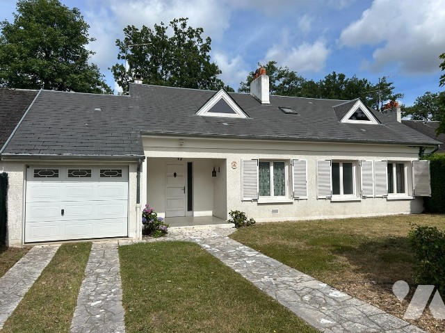 Maison 6 pièces 129 m² · à Orléans · 129 m² · 210 000 €