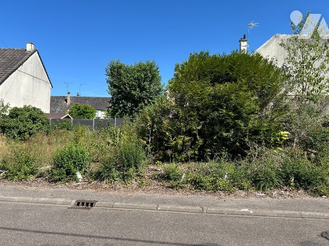Terrain — Saint-Ay
