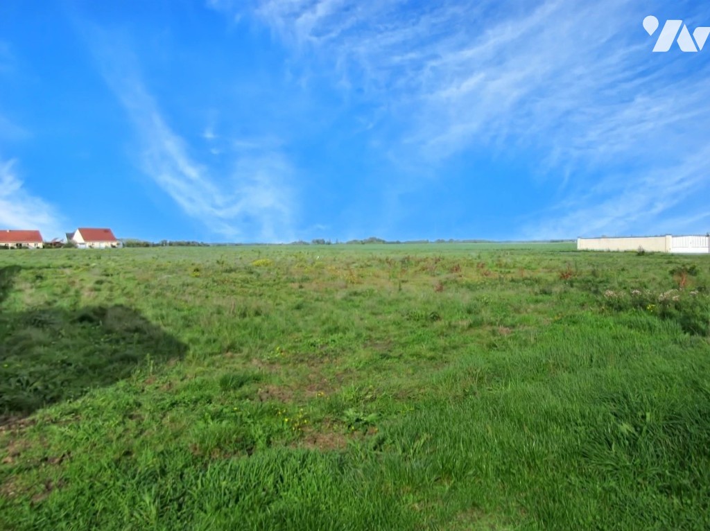 Terrain 816 m² · à Saint-Ay · 816 m² · 90 000 €