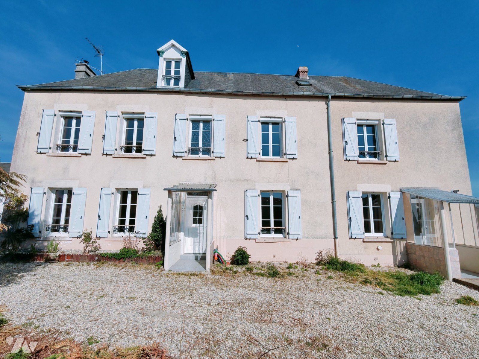 Maison 9 pièces 214 m² · à Saint-Lô · 214 m² · 285 000 €
