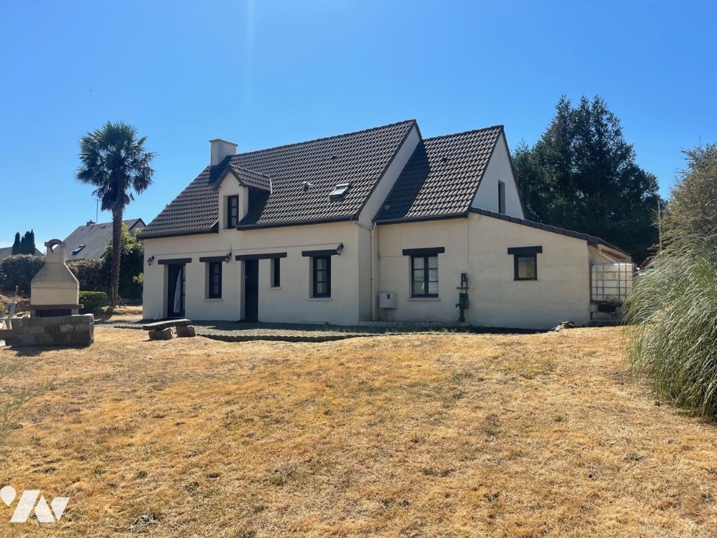 Maison 7 pièces 124 m² · à Saint-Planchers · 124 m² · 300 000 €
