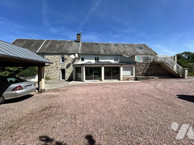 Maison 254m² — Bricqueville-sur-Mer