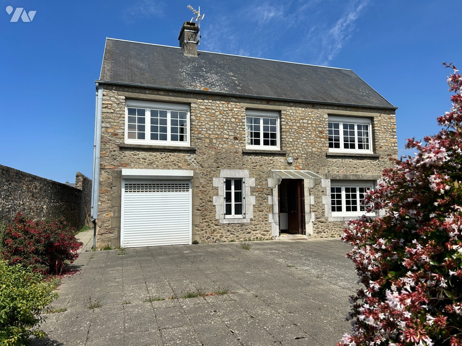 Maison 4 pièces 104 m² · à Gouville-sur-Mer · 104 m² · 220 000 €