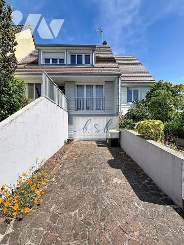 Maison 6 pièces 140 m² · à Saint-Lô · 140 m² · 210 000 €