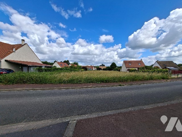 Terrain — Pontoise-lès-Noyon