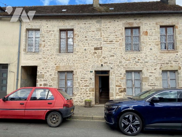 Maison 6 pièces 128 m² · à Fyé · 128 m² · 85 000 €