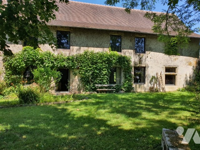 Maison 5 pièces 169 m² · à Saint-Paterne - le Chevain · 169 m² · 360 000 €