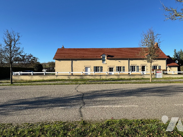 Maison 4 pièces 111 m² · à Écouves · 111 m² · 145 000 €
