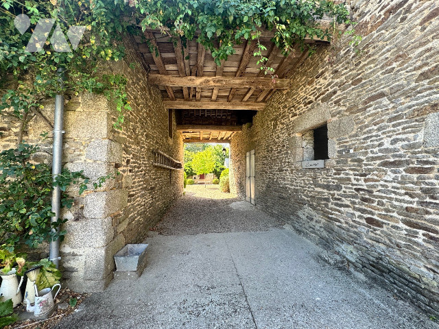 Maison 331m² — Pacé