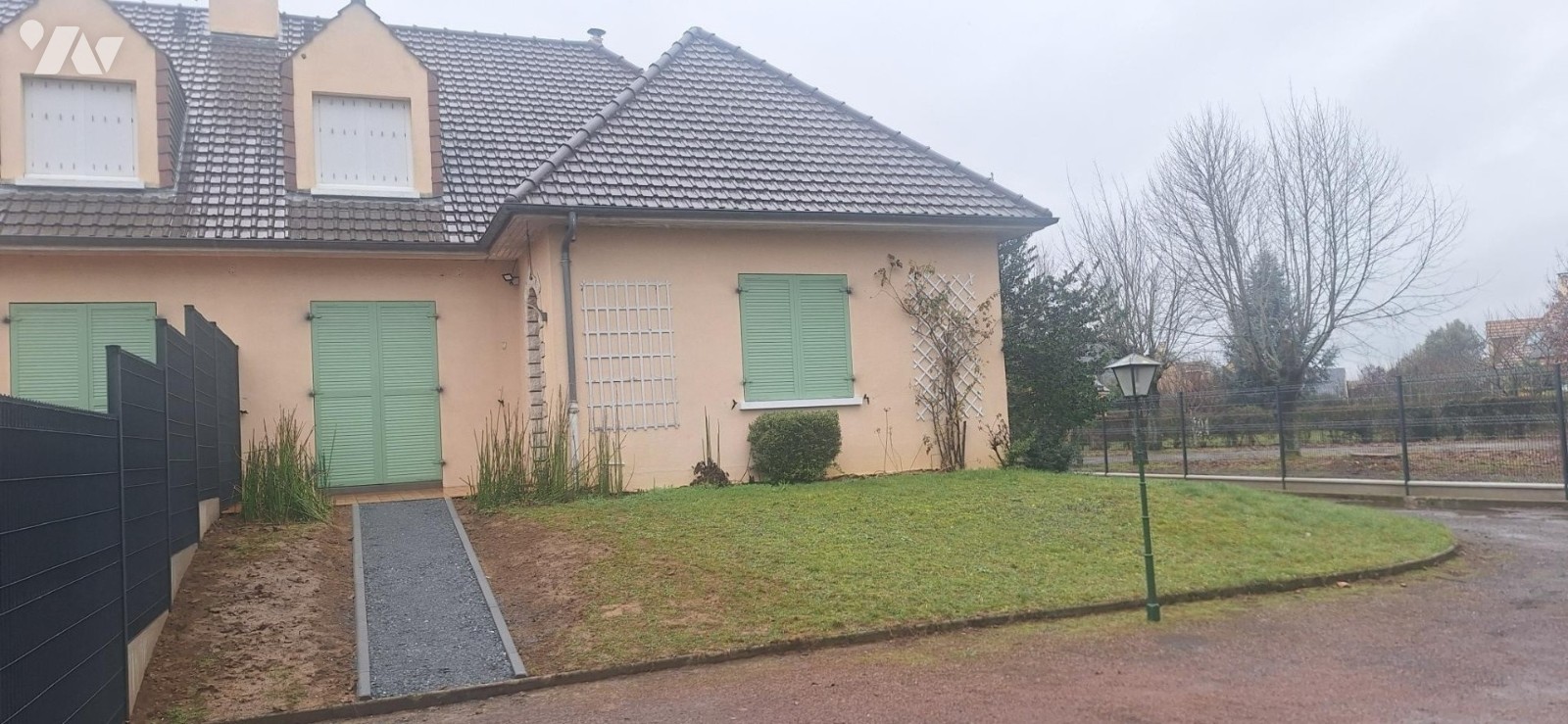 Maison 6 pièces 111 m² · à Savigné-l'Évêque · 111 m² · 190 000 €