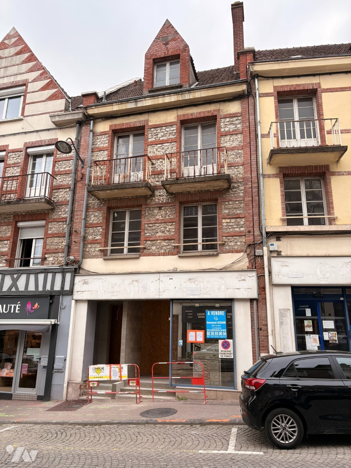 Immeuble 70 m² · à Neufchâtel-en-Bray · 70 m² · 240 000 €