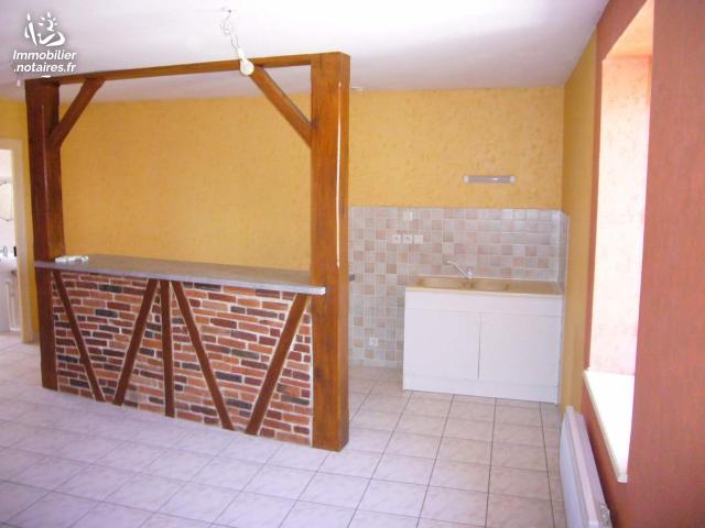 Location - Appartement - Bâgé-la-Ville - 71.00m² - 3 pièces - Ref : 008/1573