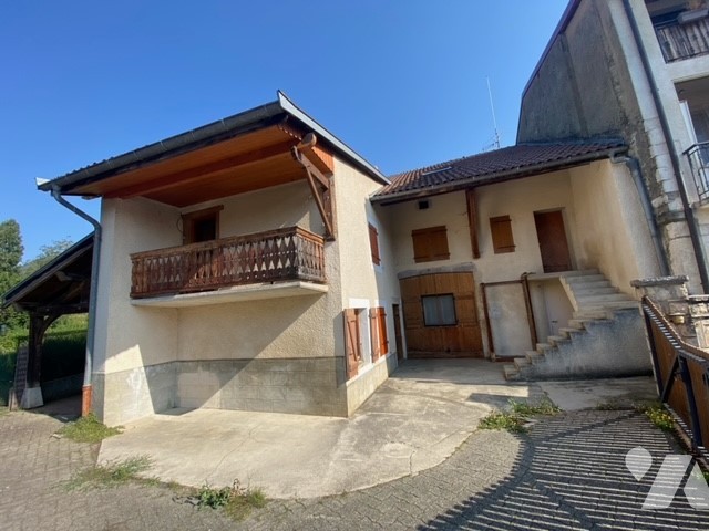Maison 7 pièces 240 m² · à Vesancy · 240 m² · 695 000 €