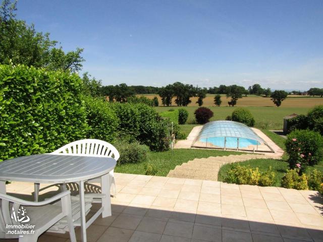 Vente - Maison - Mézériat - 160.00m² - 7 pièces - Ref : 065/890