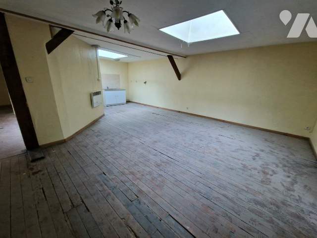 Immeuble 450 m² · à Guise · 450 m² · 150 000 €