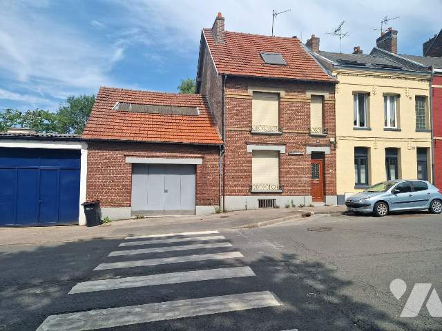 Sale - House/Villa - ST QUENTIN - 100 m² - 5 rooms - 087/3053
