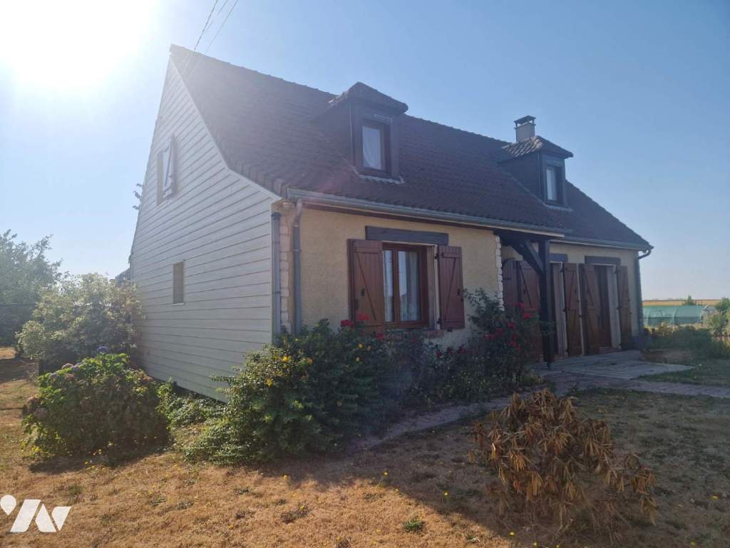 Maison 5 pièces 109 m² · à Essigny-le-Grand · 108,6 m² · 220 000 €
