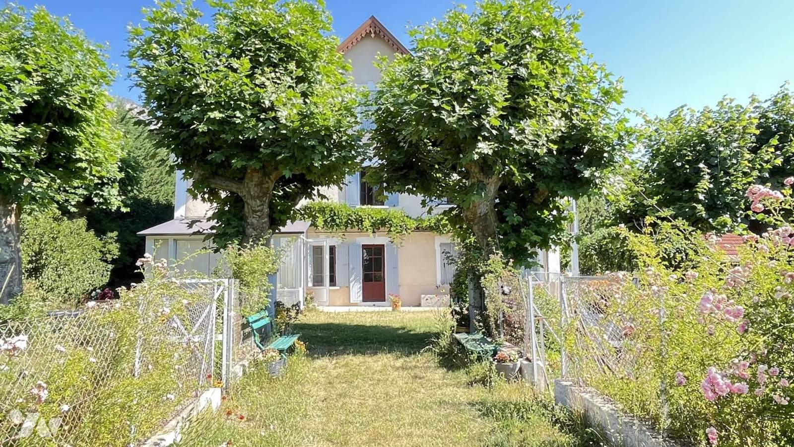 Maison 9 pièces 262 m² · à Gap · 262 m² · 588 000 €