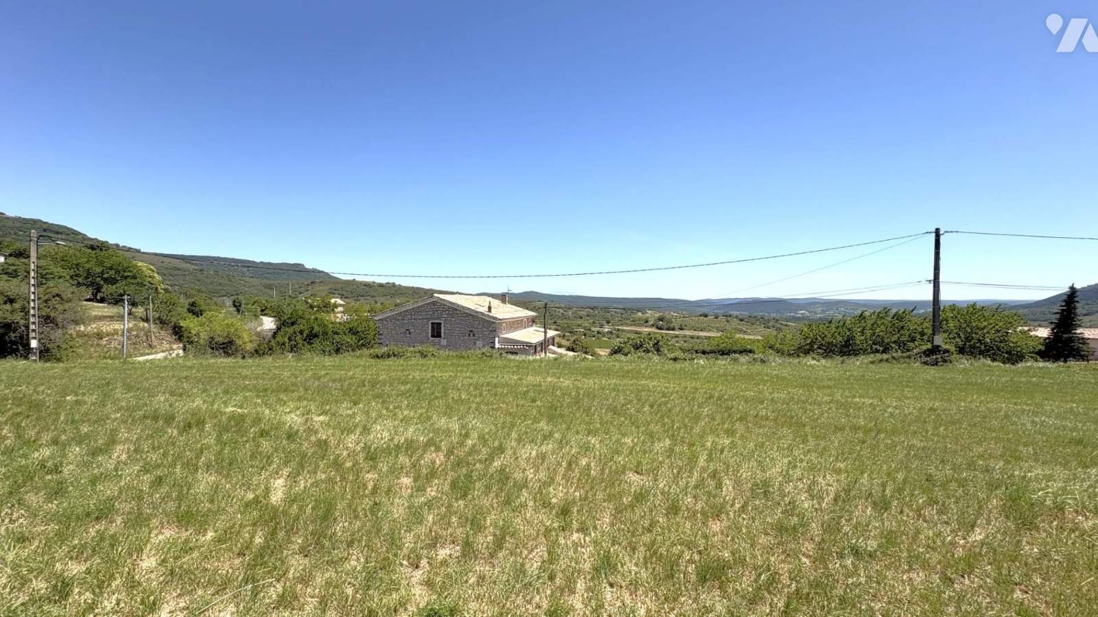 Terrain 887 m² · à Saint-Pons · 887 m² · 70 000 €