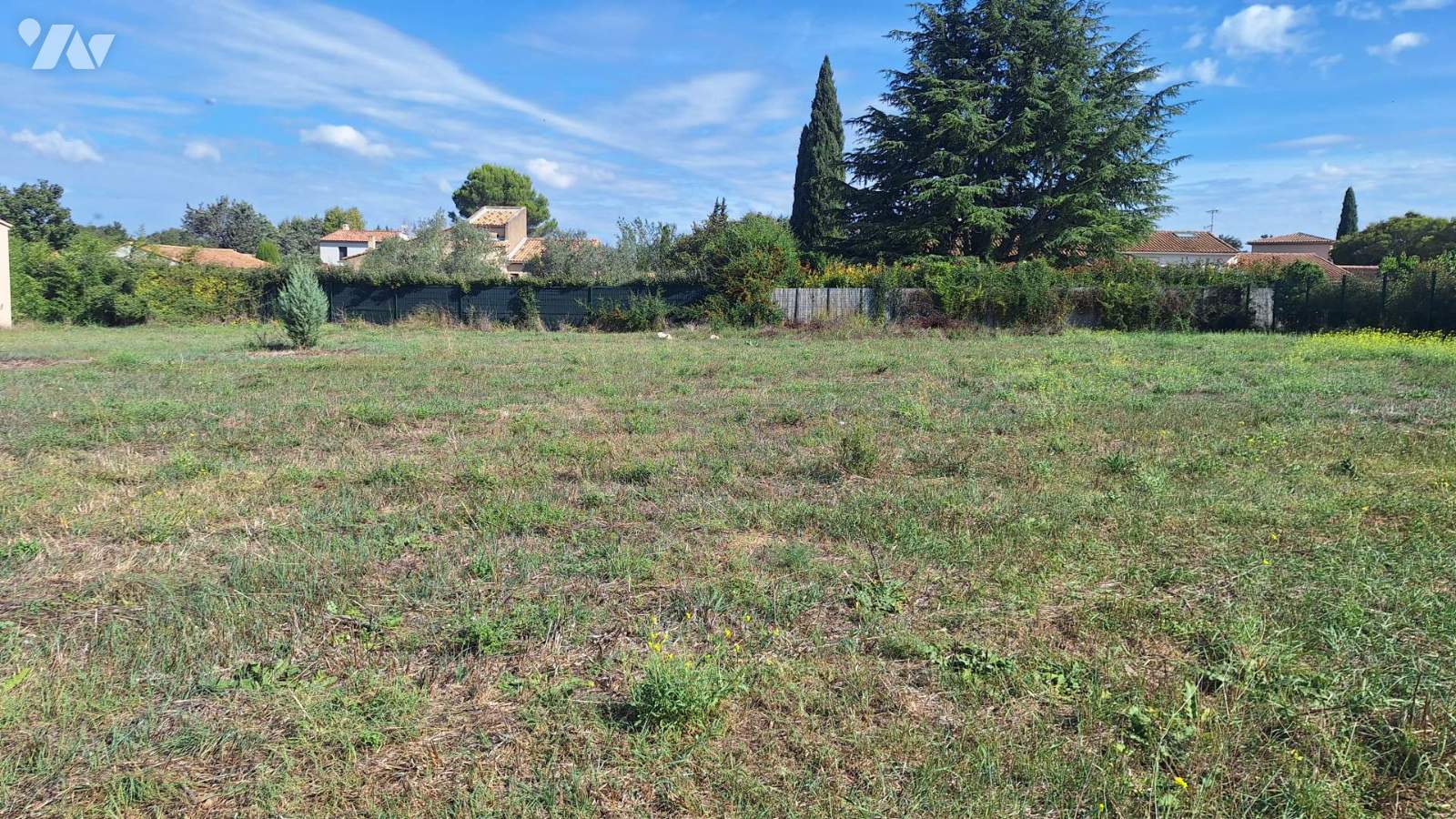 Terrain 813 m² · à Cornillon-Confoux · 813 m² · 220 000 €
