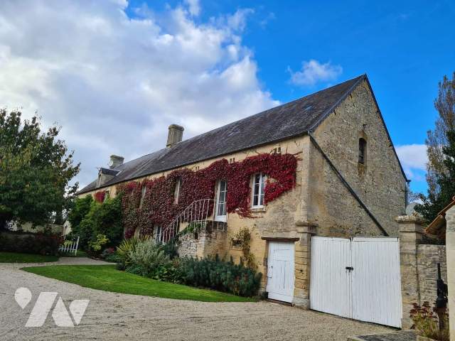 Maison 8 pièces 323 m² · à Bayeux · 323 m² · 710 000 €