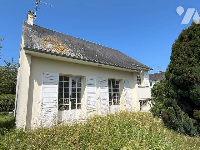 Maison 5 pièces 93 m² · à Port-en-Bessin-Huppain · 93 m² · 170 000 €