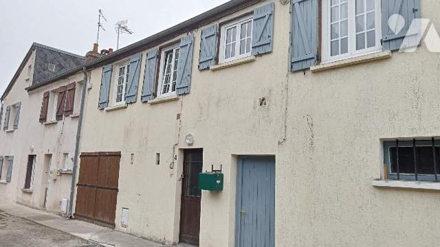 Maison 4 pièces 81 m² · à Lisieux · 81 m² · 145 000 €