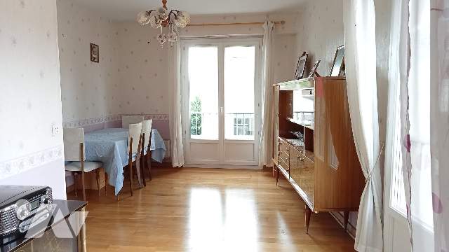 Appartement 3 pièces 74 m² · à Lisieux · 74 m² · 160 000 €