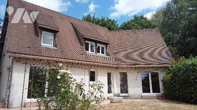 Maison 6 pièces 154 m² · à Lisieux · 154 m² · 300 000 €