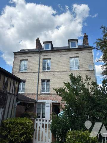Maison 7 pièces 135 m² · à Lisieux · 135 m² · 189 000 €