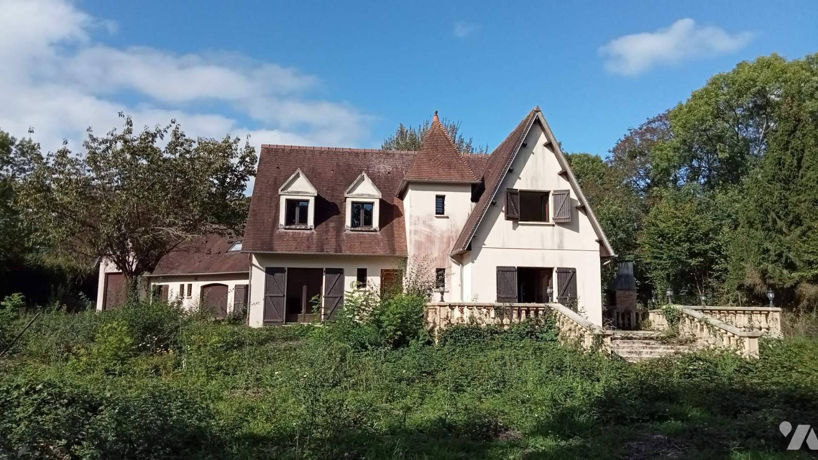 Maison 8 pièces 243 m² · à Coquainvilliers · 243 m² · 340 000 €