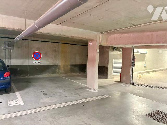 Parking 12 m² · à Dijon · 12 m² · 15 000 €