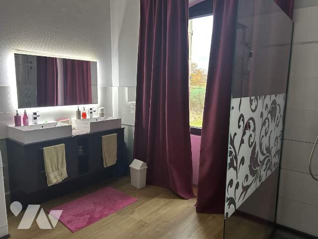 Maison 4 pièces 140 m² · à Pouilly-en-Auxois · 140 m² · 199 000 €