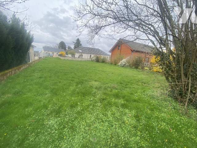 Terrain — Corcelles-lès-Cîteaux