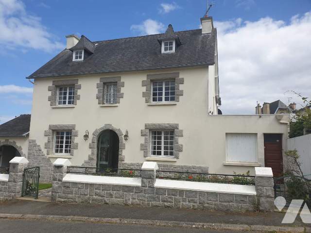 Maison 8 pièces 200 m² · à Plérin · 200 m² · 390 000 €