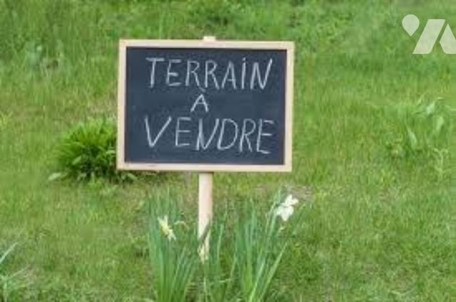 Terrain 892 m² · à Binic-Étables-sur-Mer · 892 m² · 236 380 €