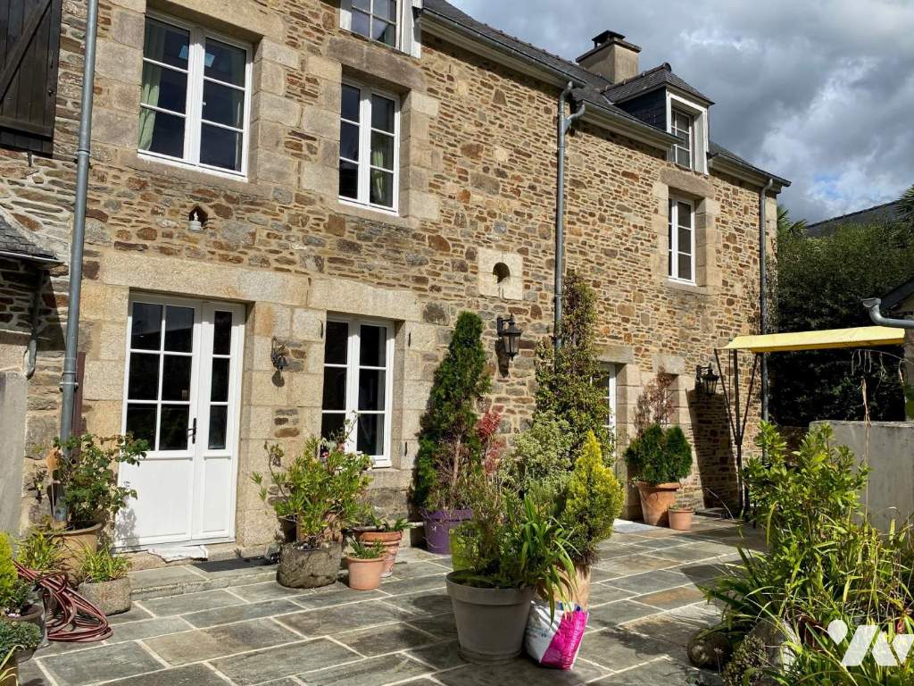 Maison 5 pièces 210 m² · à Langrolay-sur-Rance · 210 m² · 600 000 €