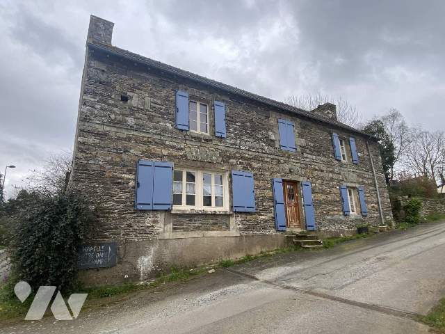 Maison 5 pièces 150 m² · à Bon Repos sur Blavet · 150 m² · 115 000 €