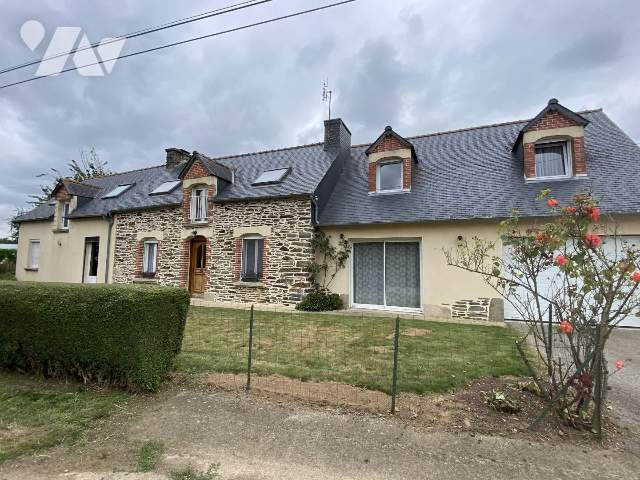 Maison 215m² — Plumieux