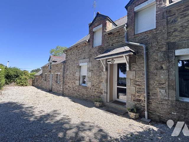 Maison 170m² — Saint-Hervé