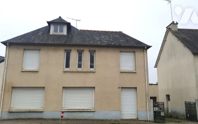 Maison 8 pièces 143 m² · à Merdrignac · 143,5 m² · 105 000 €