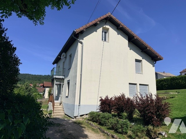 Maison 6 pièces 130 m² · à Les Fins · 130 m² · 200 000 €