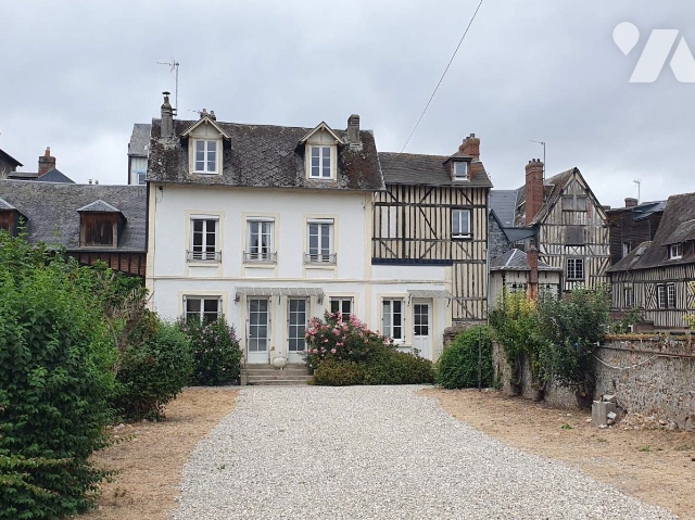 Maison 6 pièces 122 m² · à Pont-Audemer · 121,8 m² · 165 000 €